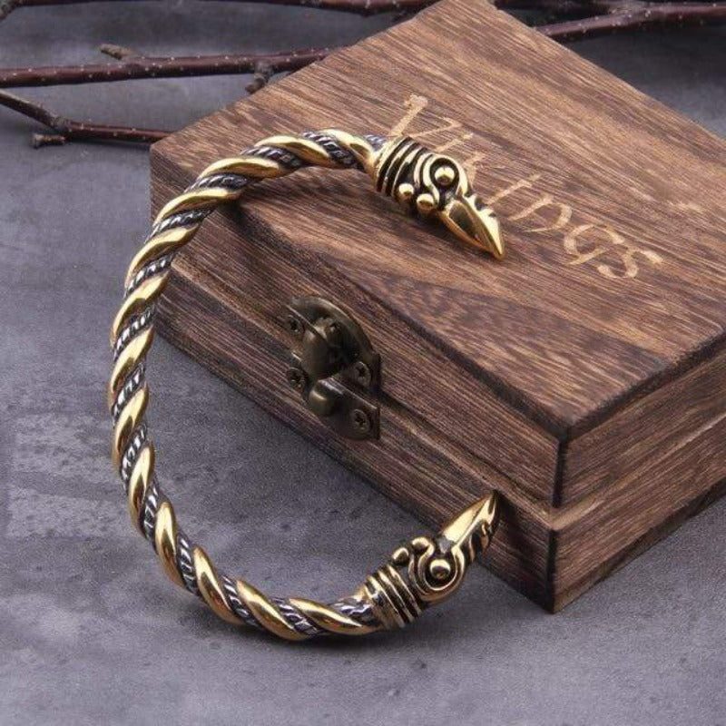 https://unique-leather-bracelets.com/products/collections-bracelets-products-bracelets-cuff-bracelets-distance-bracelets-leather-bracelets-mens-beaded-braceletsmens-norse-raven-stainless-steel-adjustable-bracelet