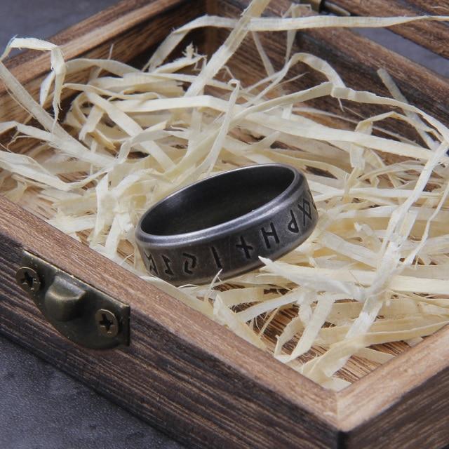 https://unique-leather-bracelets.com/products/collections-pandora-styled-bracelets-products-bracelets-bangle-bracelets-beaded-bracelets-distanceodin-norse-viking-amulet-rune-retro-rings